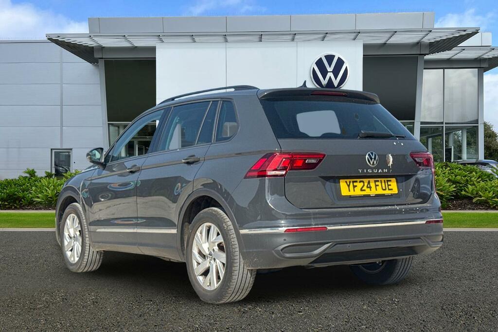 Volkswagen Tiguan 1.5 Tsi Life YF24FUE #3