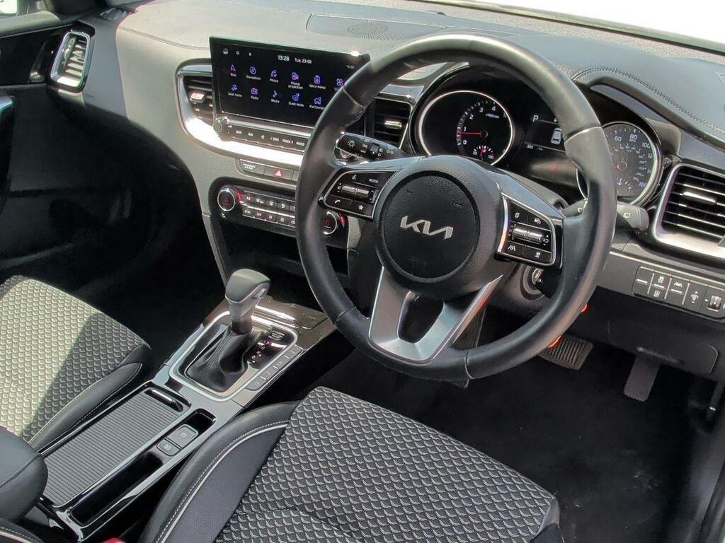 Kia Ceed 1.5 T-gdi Isg 3 White #6