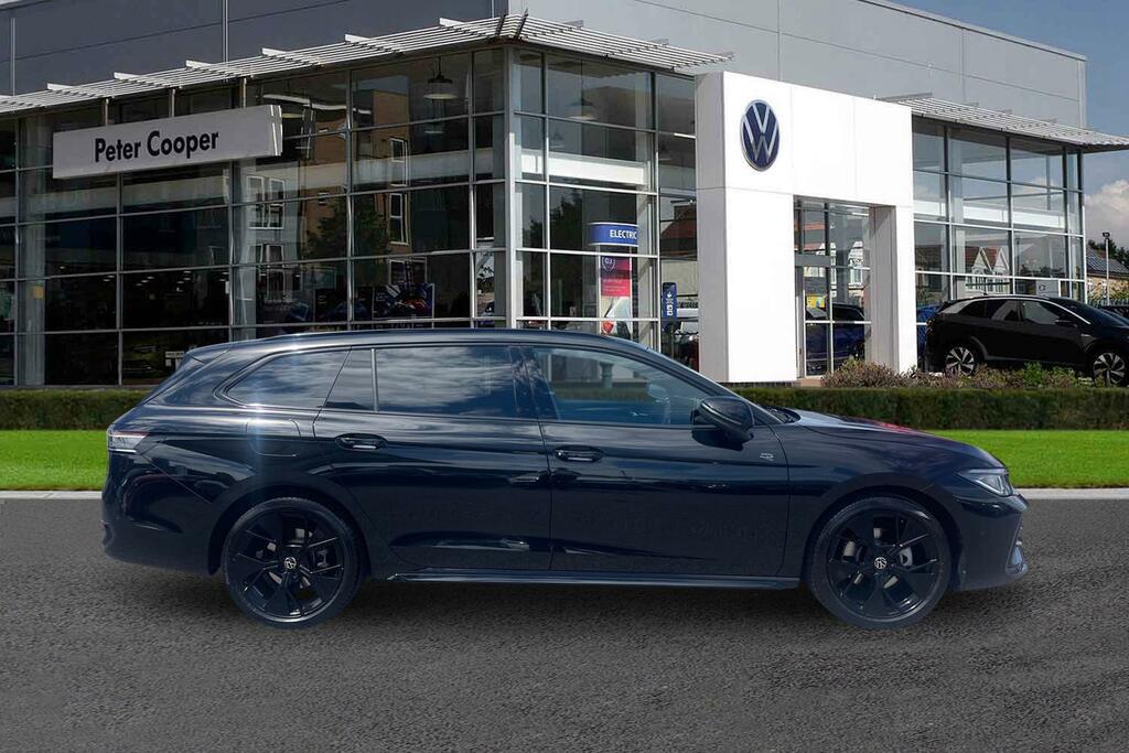 Volkswagen Passat 1.5 Etsi R-line Dsg Black #4