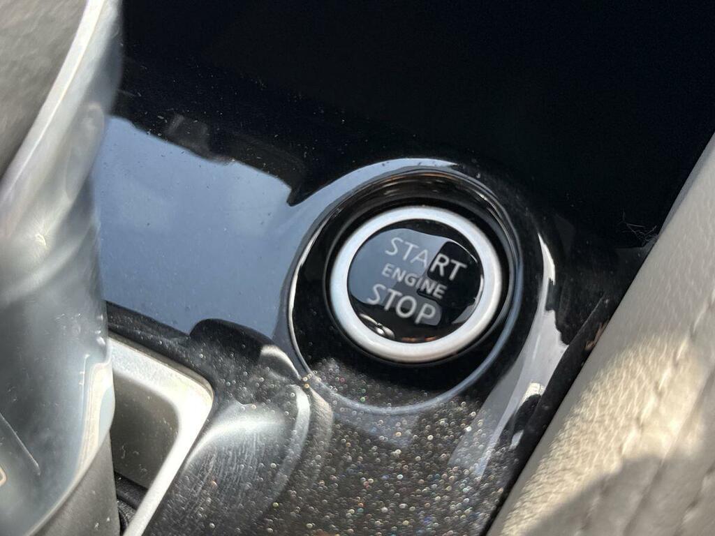 Nissan Micra 1.0 Ig-t 92 Black #28