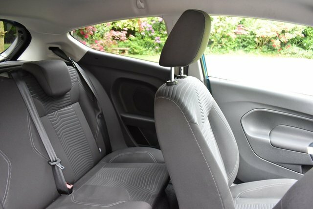 Ford Fiesta Zetec Black #15