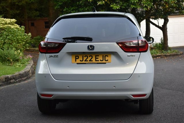 Honda Jazz 1.5 H I-mmd Ex Hatchback Hybrid Ecvt Eu White #4