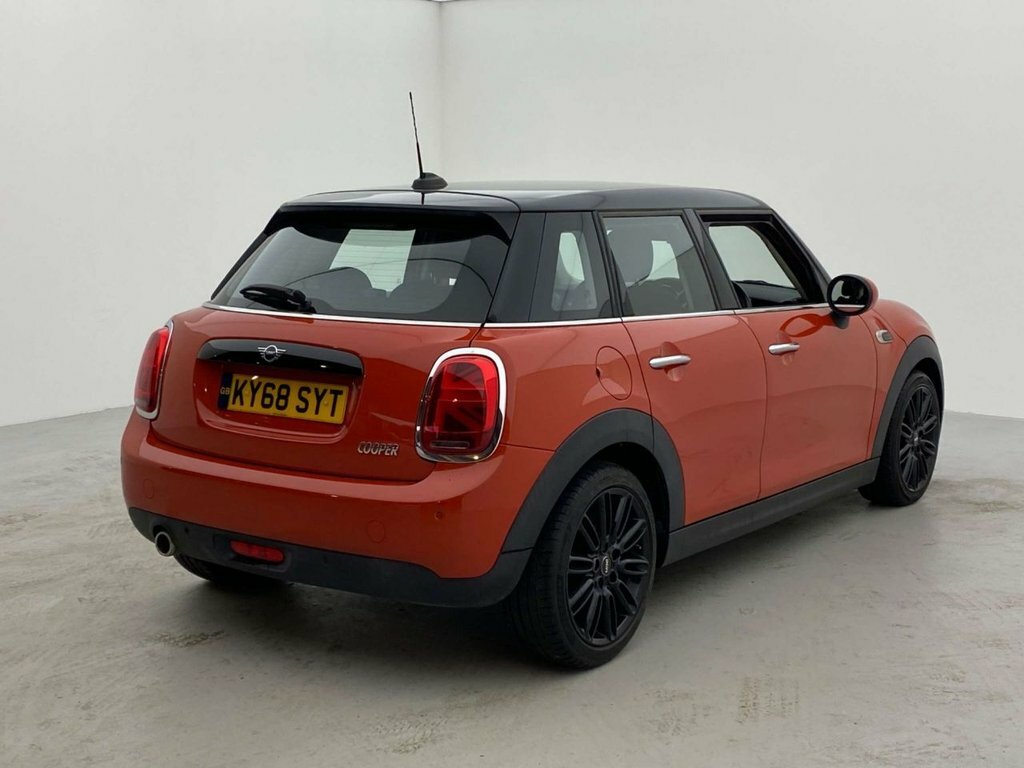 Mini Hatch 1.5L Cooper KY68SYT Orange #6