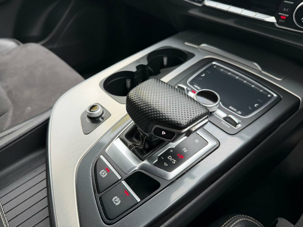 Audi Q7 Tdi Quattro S Line Black Edition White #36