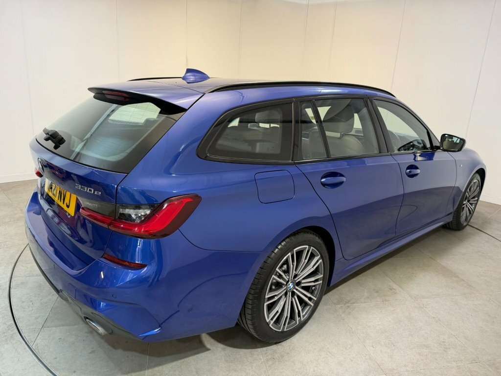 BMW 3 Series 2L M Sport Blue #4