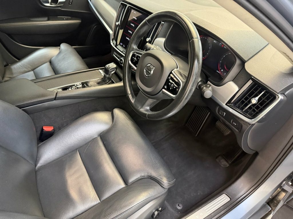 Volvo S90 T4 Momentum Plus Geartronic S Grey #16