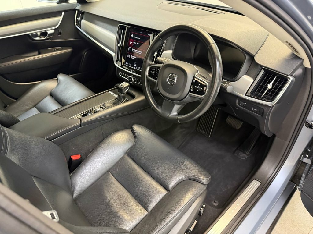Volvo S90 T4 Momentum Plus Geartronic S Grey #33