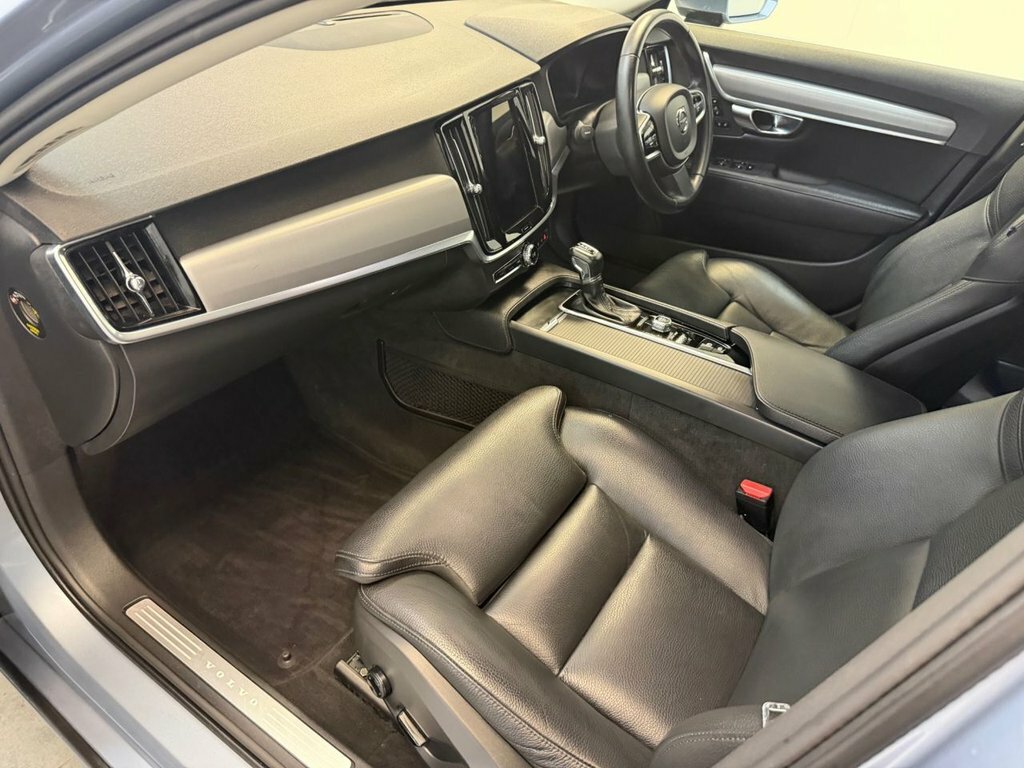 Volvo S90 T4 Momentum Plus Geartronic S Grey #45