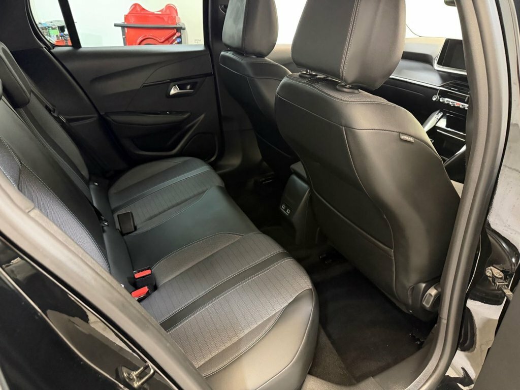 Peugeot e-208 50Kwh Allure Black #53