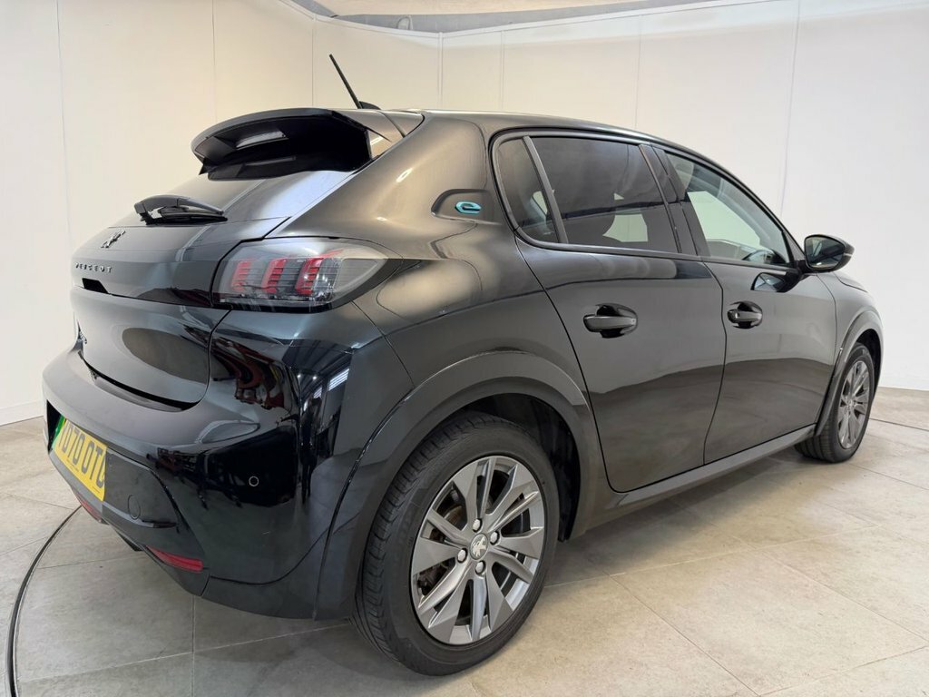 Peugeot e-208 Hatchback Black #5
