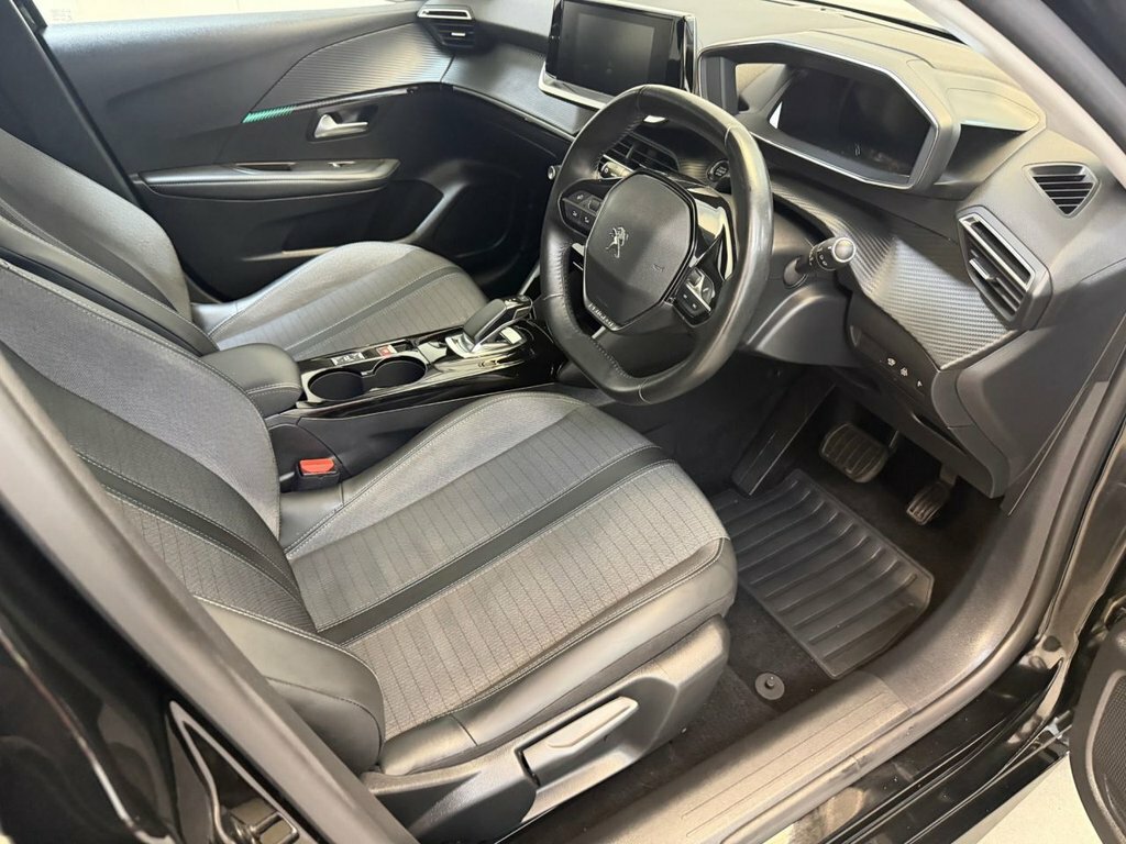 Peugeot e-208 50Kwh Allure Black #39