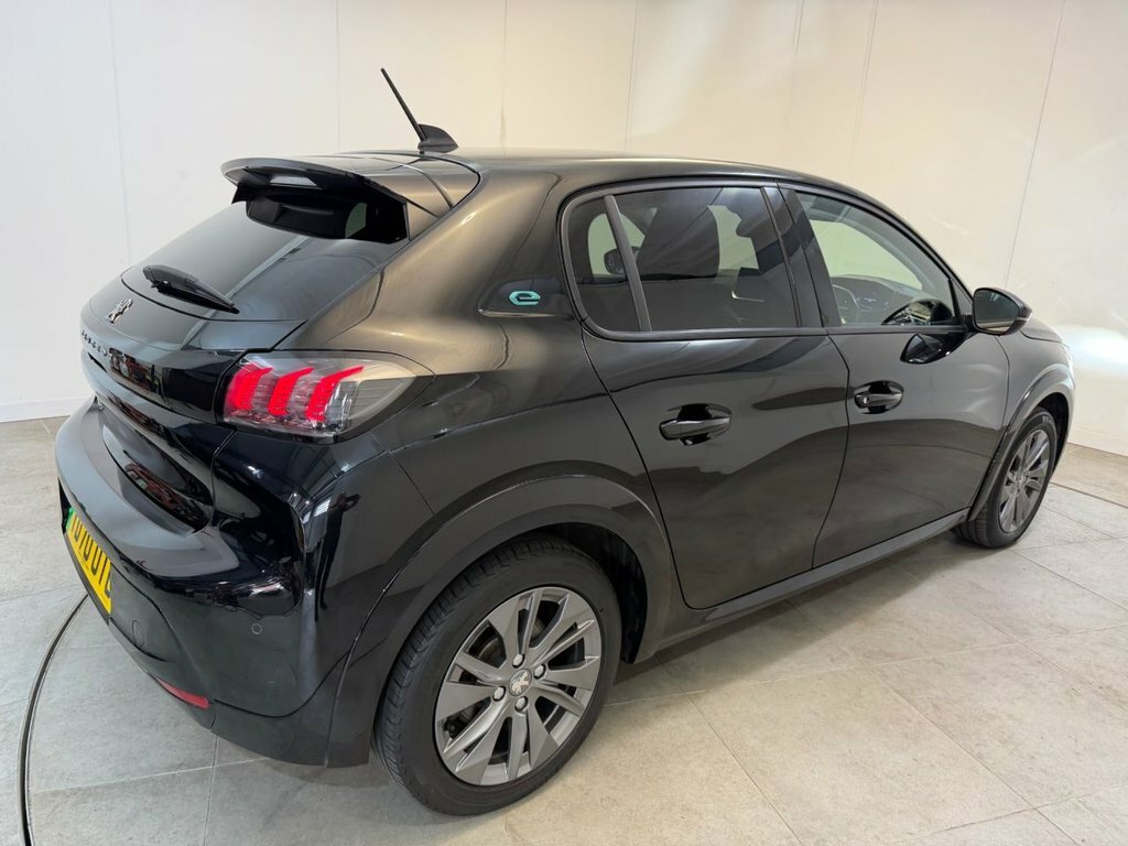 Peugeot e-208 50Kwh Allure Black #45