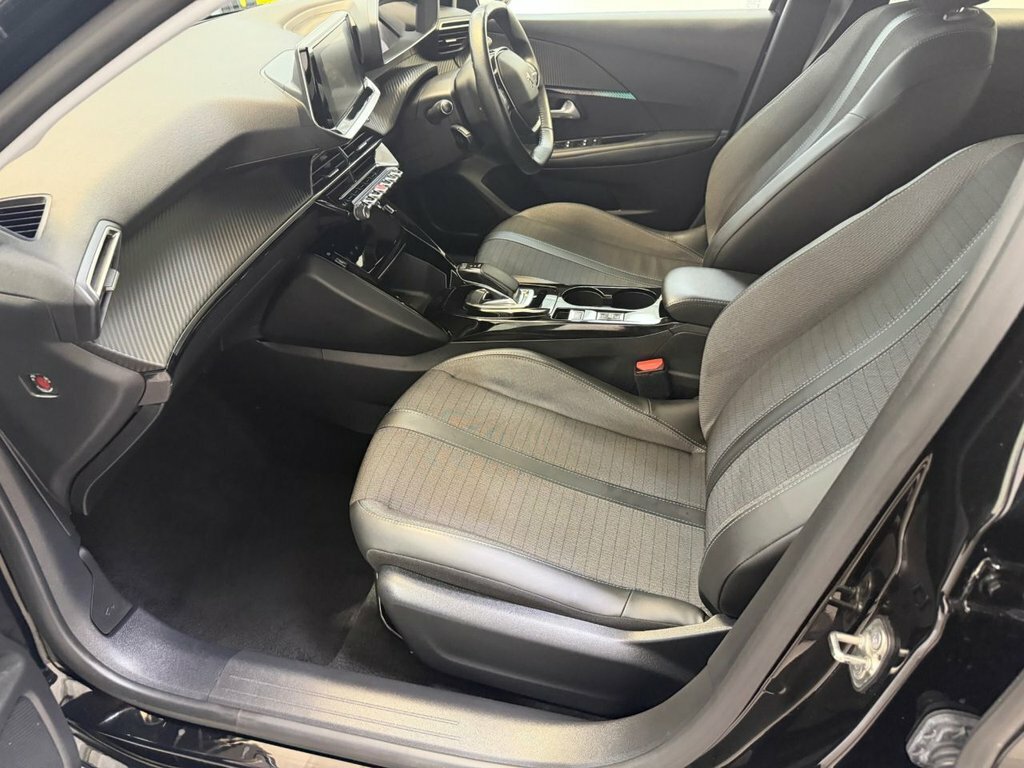 Peugeot e-208 50Kwh Allure Black #16