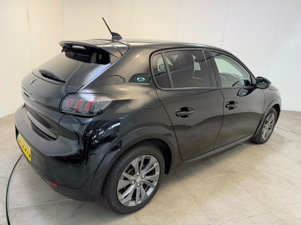 Peugeot e-208 50Kwh Allure Black #25