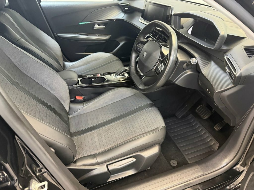 Peugeot e-208 50Kwh Allure Black #40