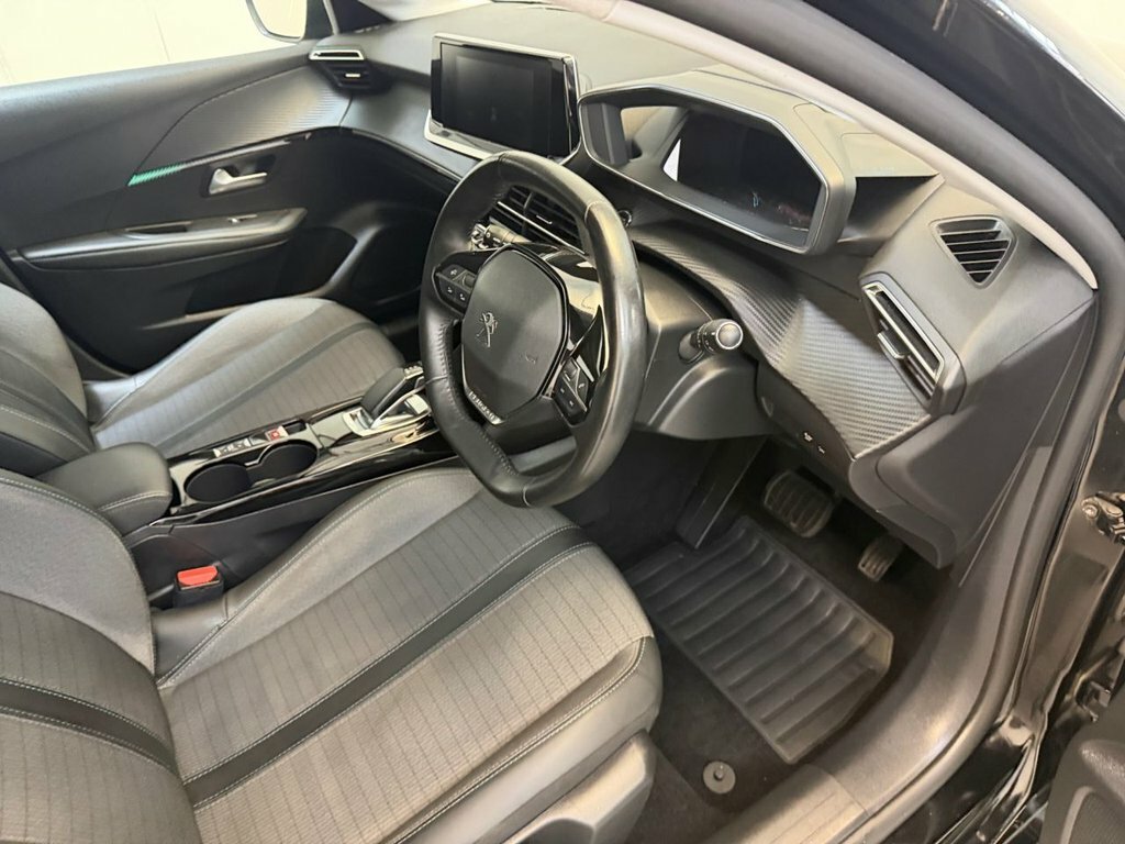 Peugeot e-208 50Kwh Allure Black #14