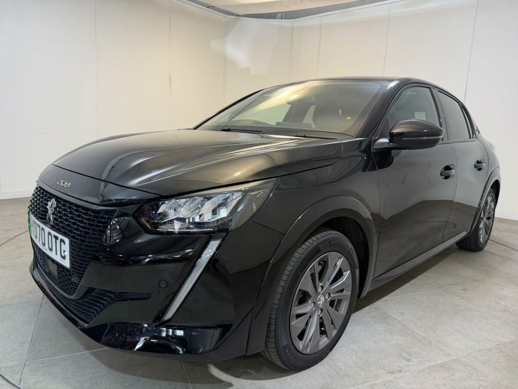 Peugeot e-208 Hatchback Black #6