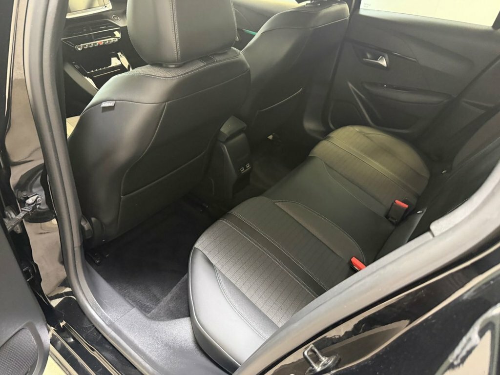 Peugeot e-208 50Kwh Allure Black #19