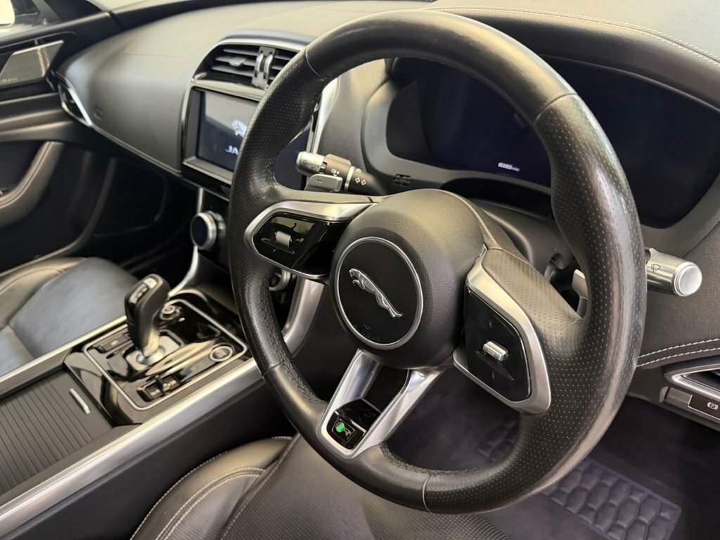 Jaguar XE Saloon 2.0 P250i R-dynamic S Euro 6 Ss Silver #16