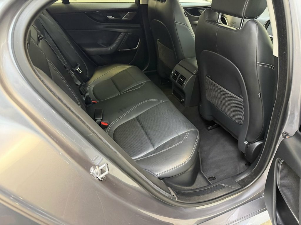 Jaguar XE Saloon 2.0 P250i R-dynamic S Euro 6 Ss Silver #56