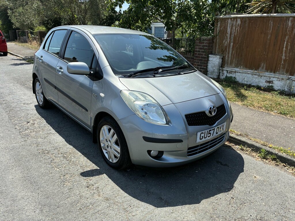 Toyota Yaris Tr Hatchback 1.4 D-4d Multimode 119 G Silver