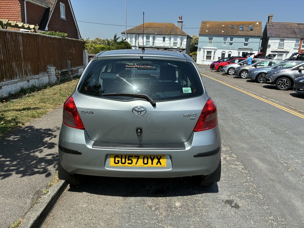 Toyota Yaris Tr Hatchback 1.4 D-4d Multimode 119 G Silver #3