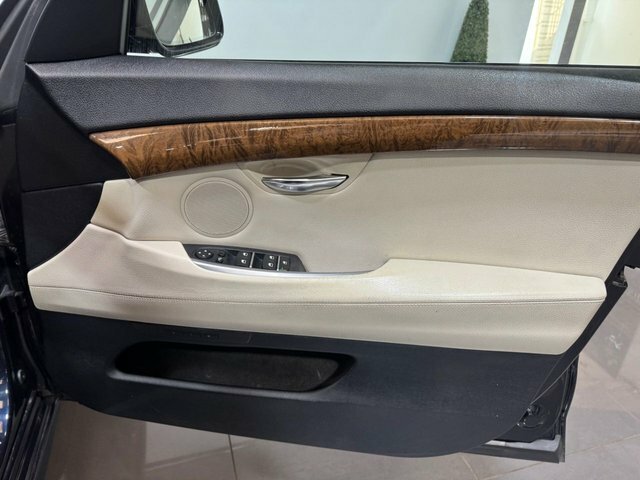 BMW 5 Series Gran Turismo Hatchback Black #16