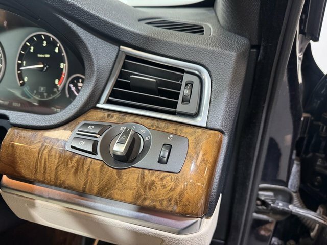 BMW 5 Series Gran Turismo Hatchback Black #15