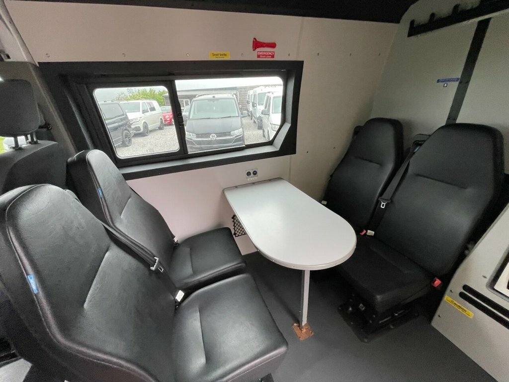 Vauxhall Movano 2.3L Null White #3