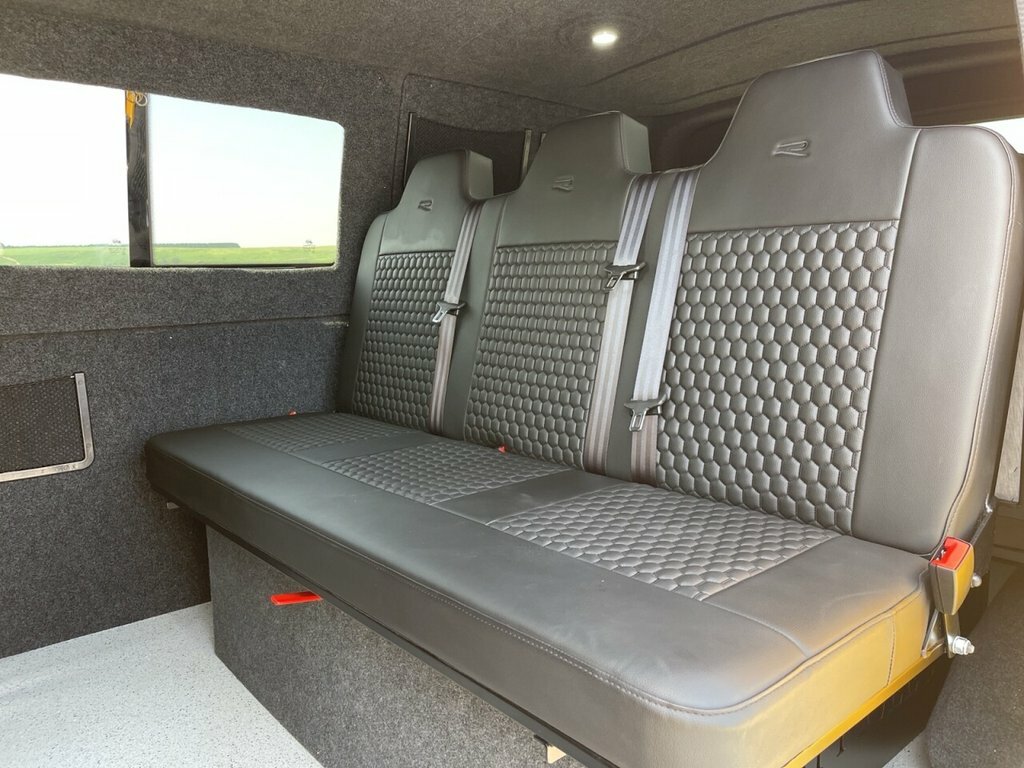 Volkswagen Transporter 2L Startline Yellow #2
