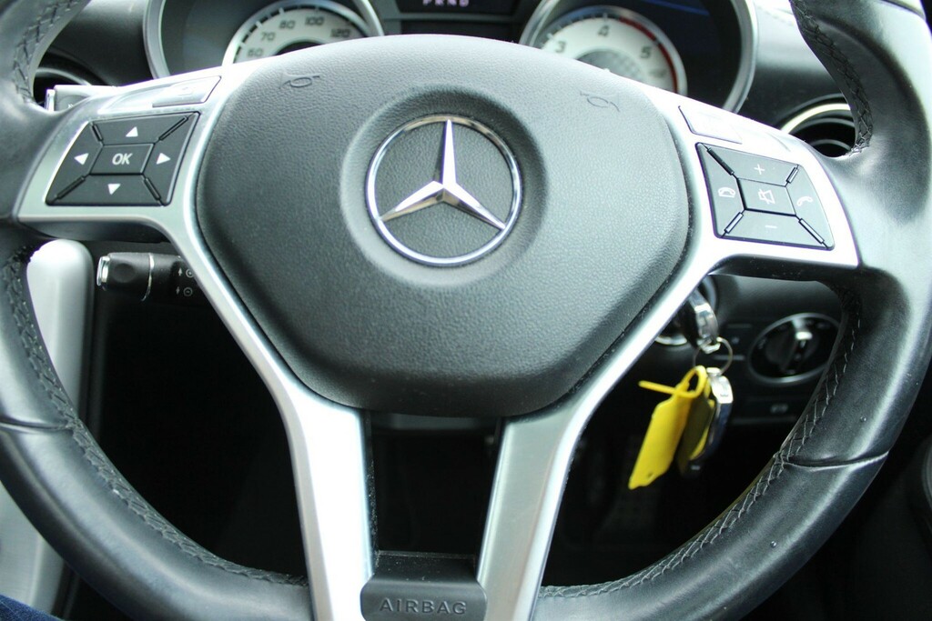 Mercedes-Benz SLK 2.1L Slk250 Cdi Blueefficiency Black #25