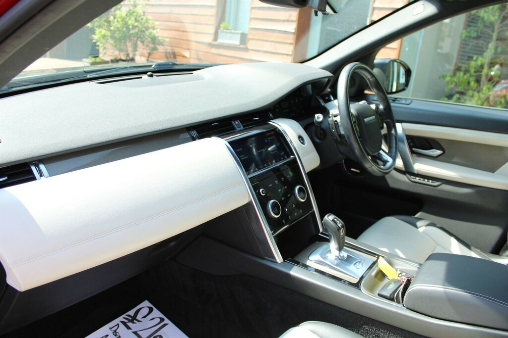Land Rover Discovery Sport R-dynamic Se Red #39
