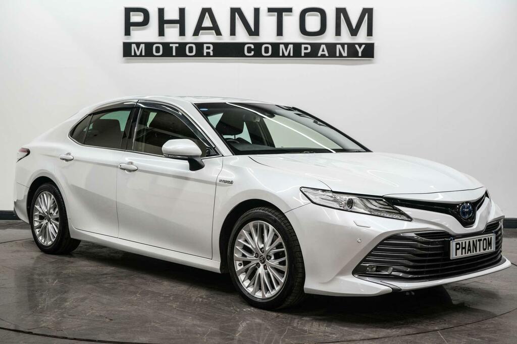 Toyota Camry 2.5 Vvt-h Excel Cvt Euro 6 Ss White