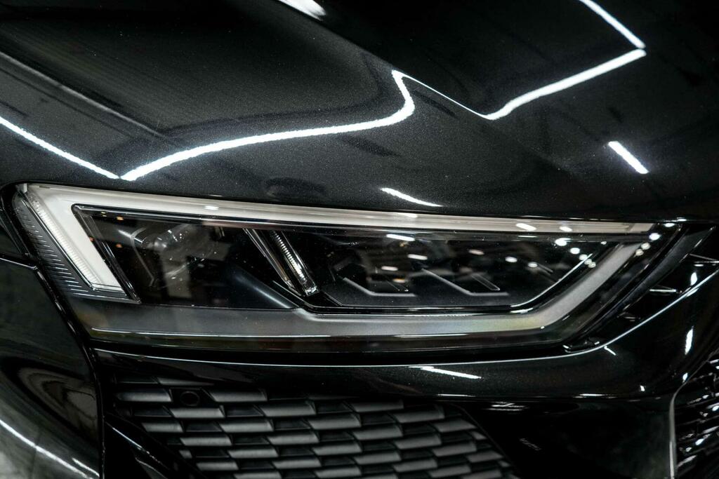 Audi R8 Performance Edition Black #6