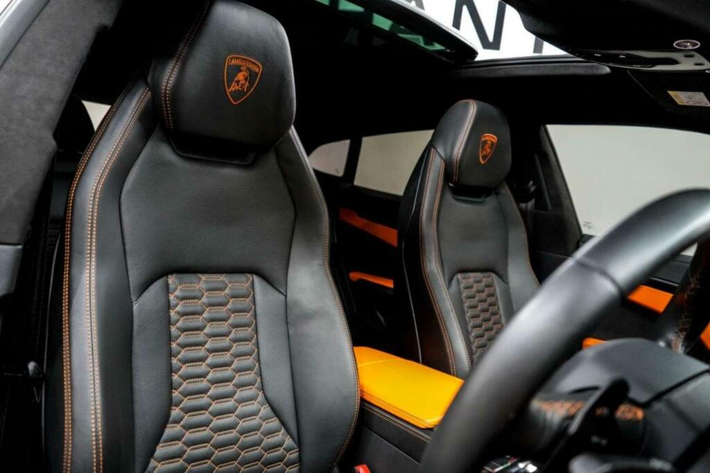 Lamborghini Urus  Black #9