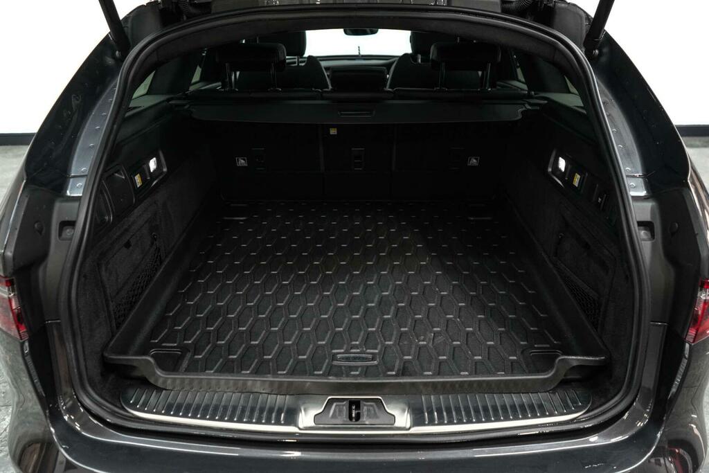Jaguar XF 2.0D 180 Chequered Flag  #10