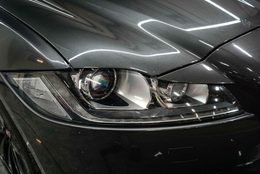 Jaguar XF 2.0D 180 Chequered Flag  #6