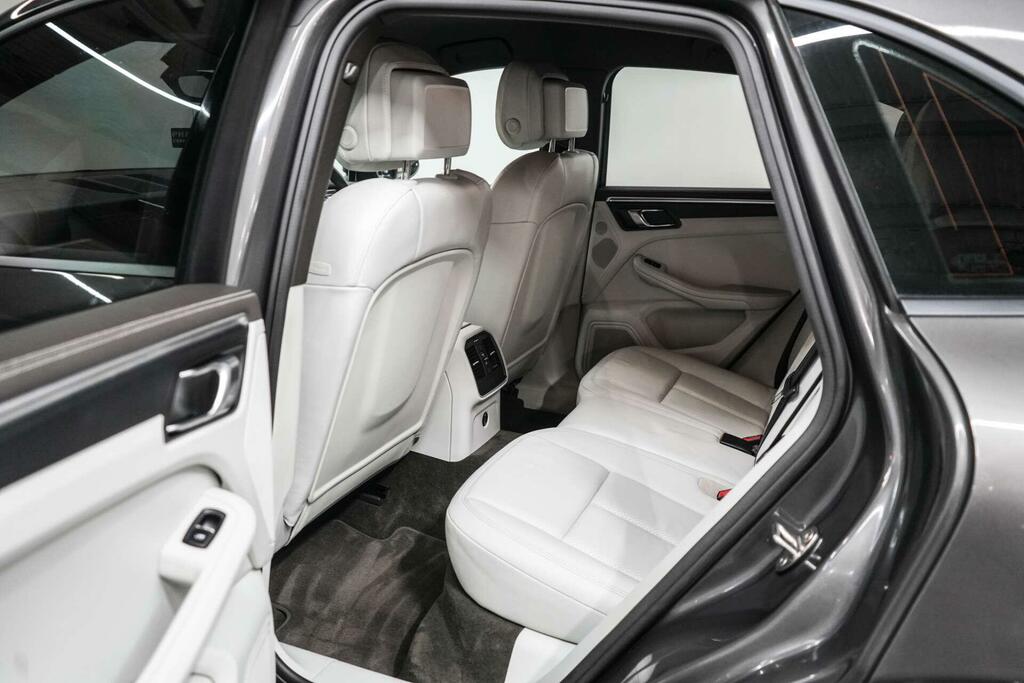 Porsche Macan Suv 3.0 T V6 Gts 201818 White #19