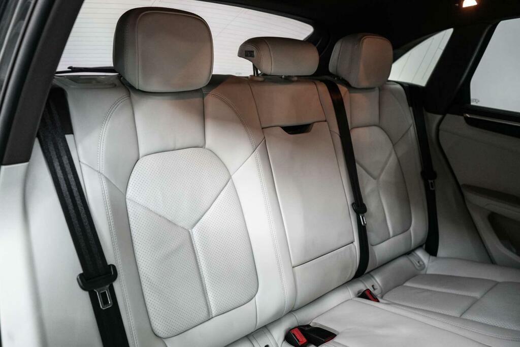 Porsche Macan Suv 3.0 T V6 Gts 201818 White #21