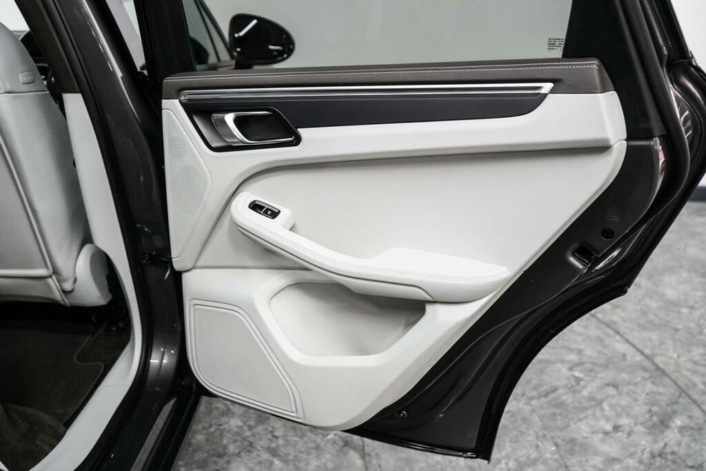 Porsche Macan Suv 3.0 T V6 Gts 201818 White #20
