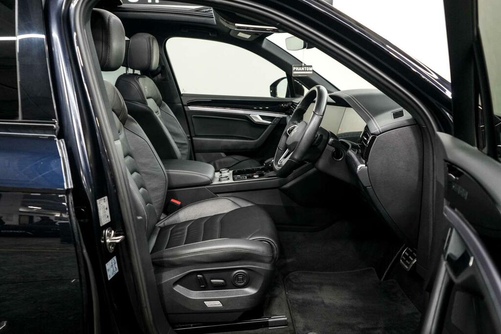 Volkswagen Touareg 3L Black Edition Black #15