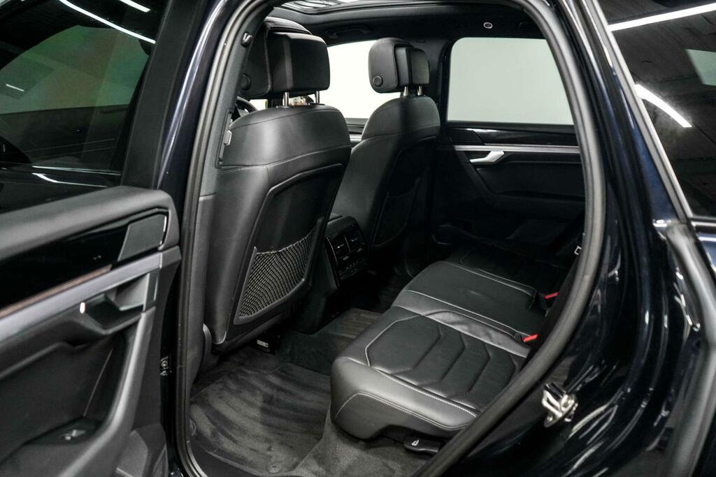 Volkswagen Touareg 3L Black Edition Black #20