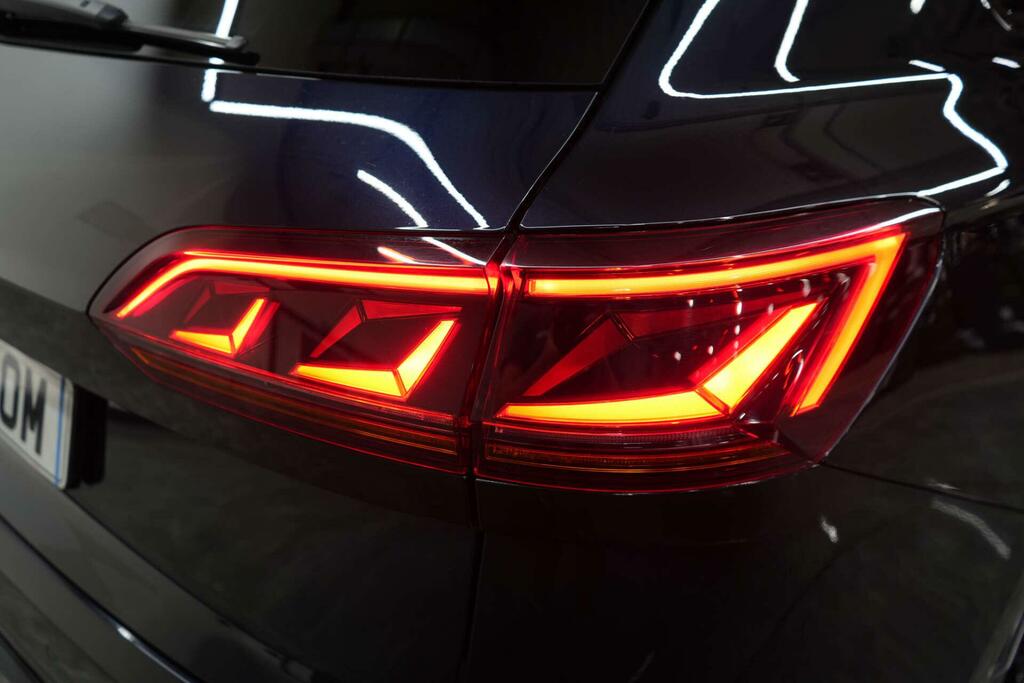 Volkswagen Touareg 3L Black Edition Black #49