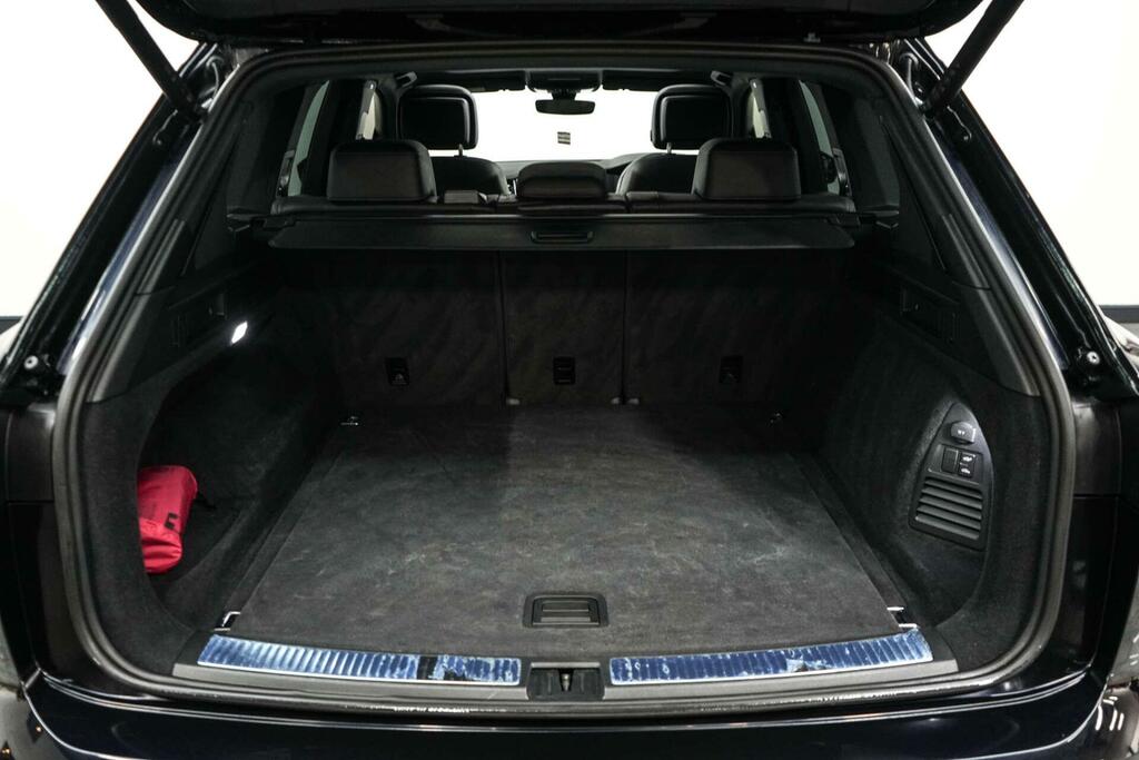 Volkswagen Touareg 3L Black Edition Black #11