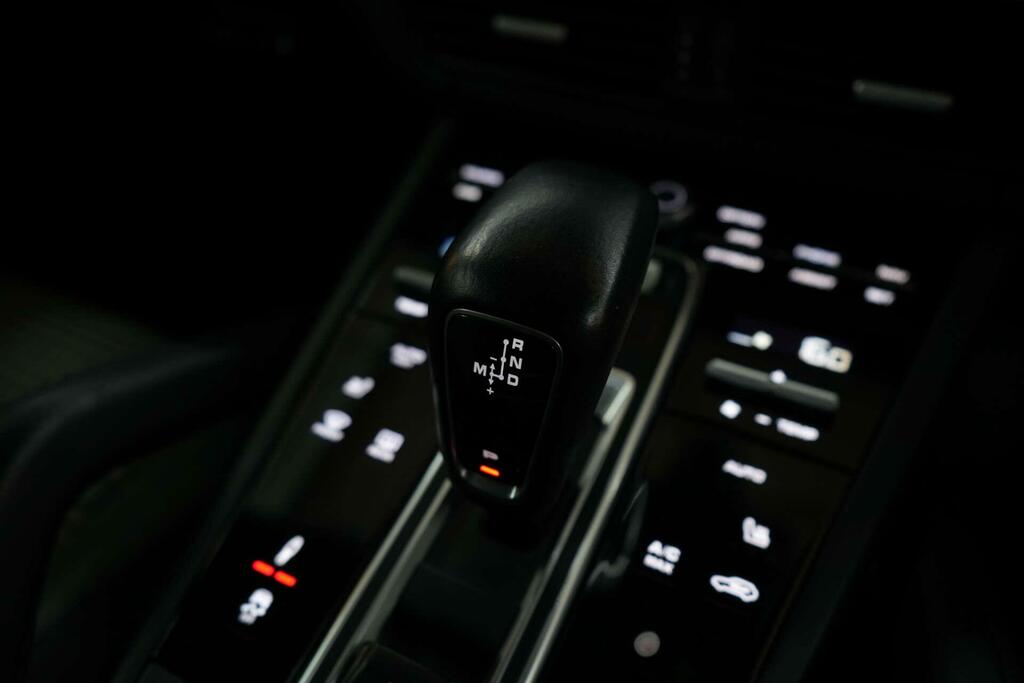 Porsche Cayenne V6 E-hybrid Blue #27