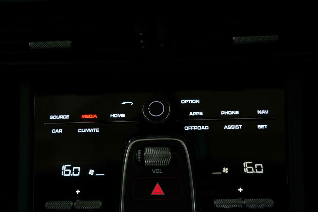 Porsche Cayenne V6 E-hybrid Blue #28