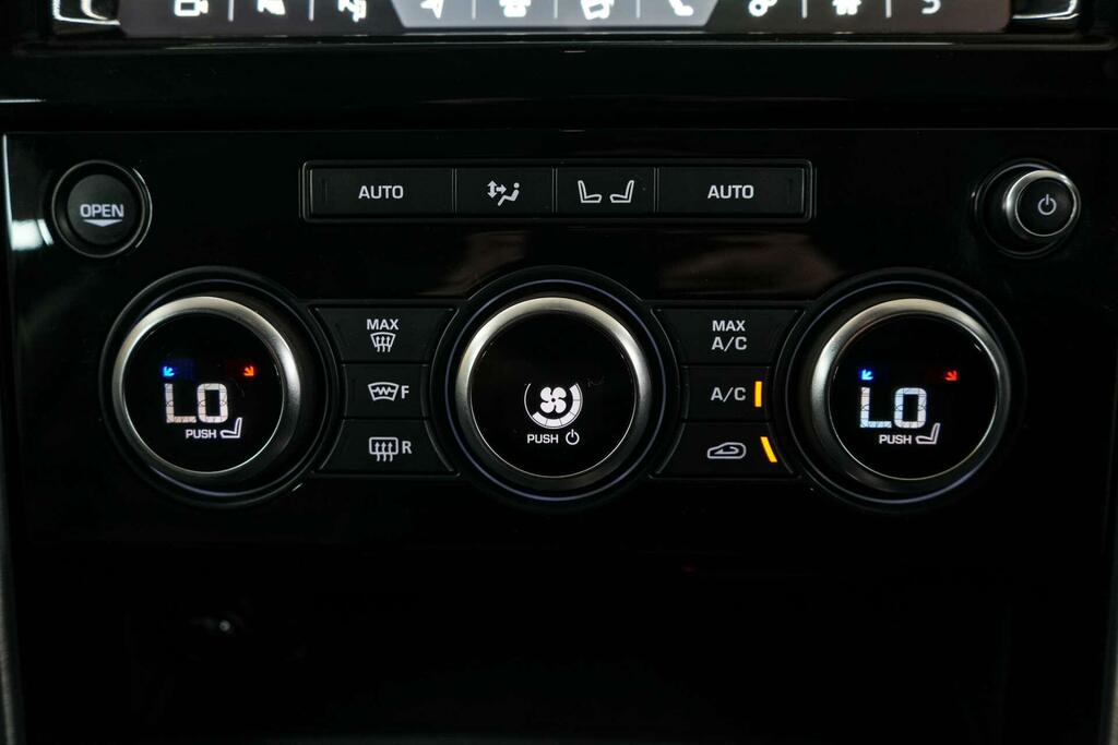 Land Rover Discovery Se Tech Edition4  #33