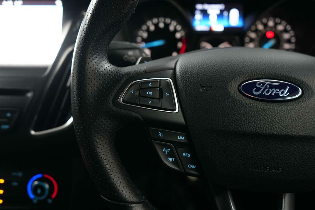 Ford Focus St-line Tdci White #33