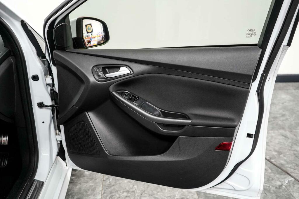 Ford Focus St-line Tdci White #22