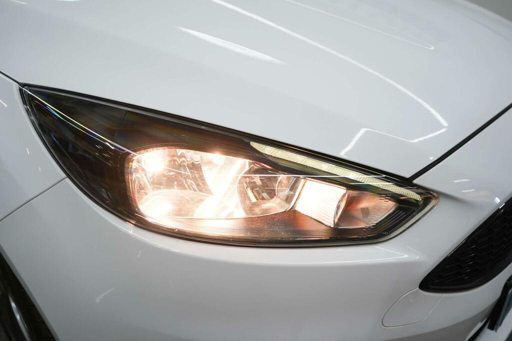 Ford Focus St-line Tdci White #37